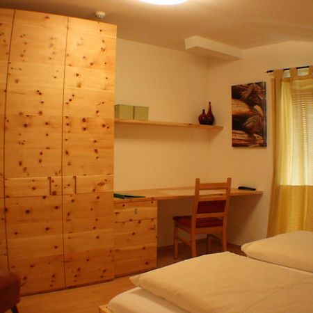 Hotel Garni Laerchenhof Лех ам Алберг Екстериор снимка