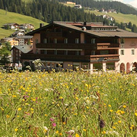 Hotel Garni Laerchenhof Лех ам Алберг Екстериор снимка