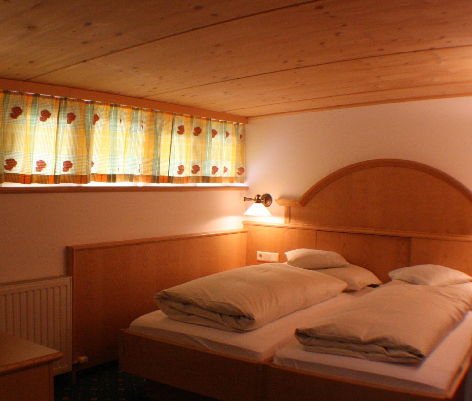 Hotel Garni Laerchenhof Лех ам Алберг Екстериор снимка