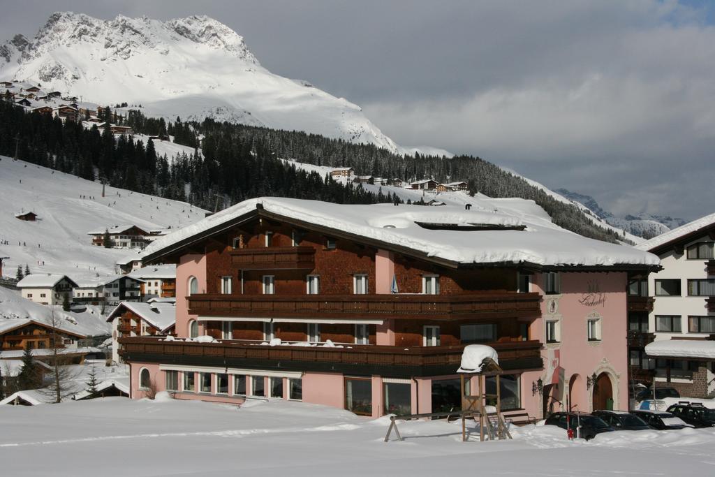 Hotel Garni Laerchenhof Лех ам Алберг Екстериор снимка